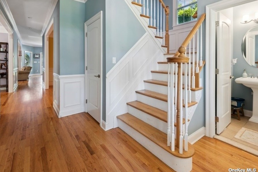 114 Eatons Neck Rd, Northport, NY 11768