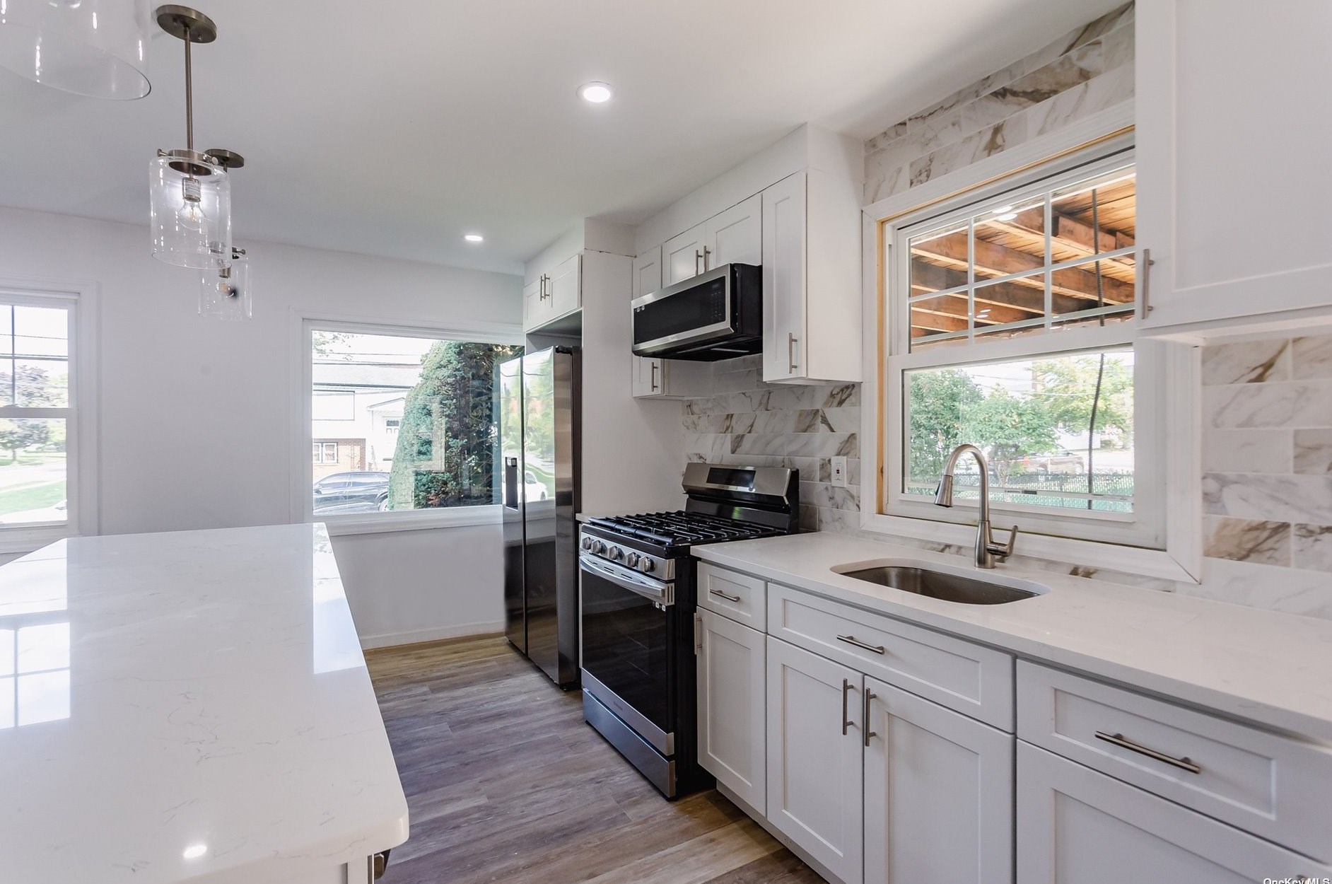 131 Roosevelt Ave, Freeport NY  11520-4234 exterior