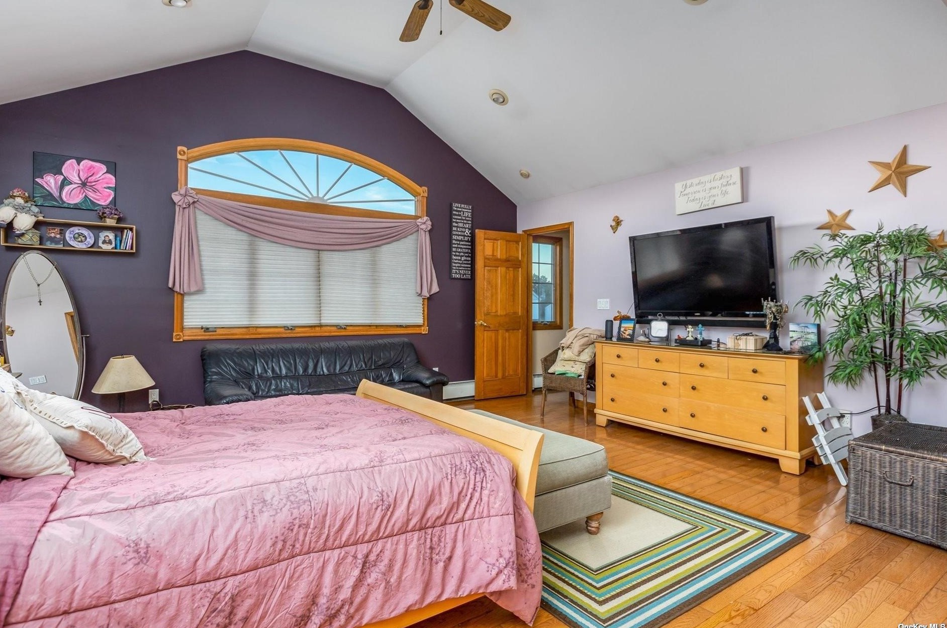 36 Garden Cir, Syosset NY  11791-4803 exterior