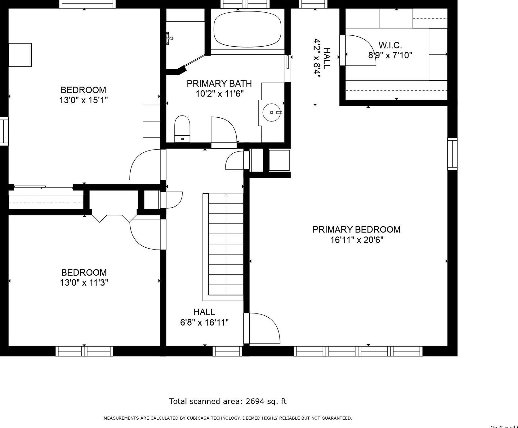 36 Garden Cir, Syosset NY  11791-4803 exterior