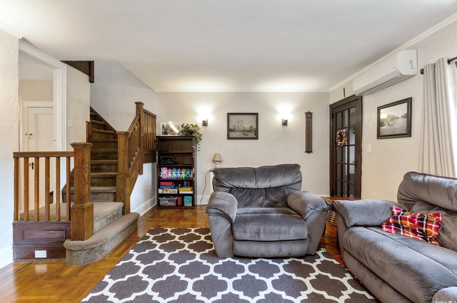 54-36 65th Pl, Flushing, NY 11378-3781