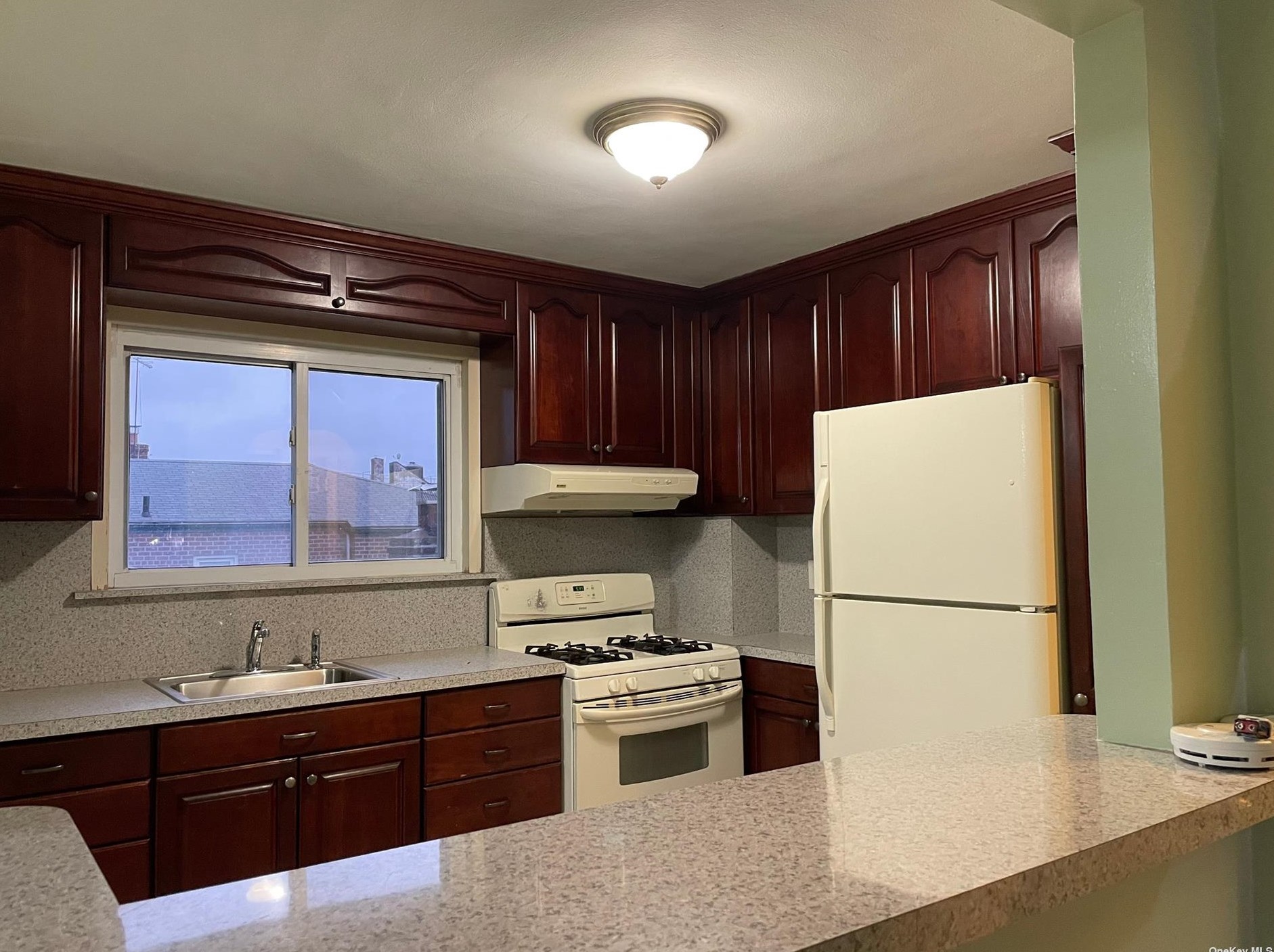 104-47 47th Ave #3rd Fl, Flushing, NY 11368