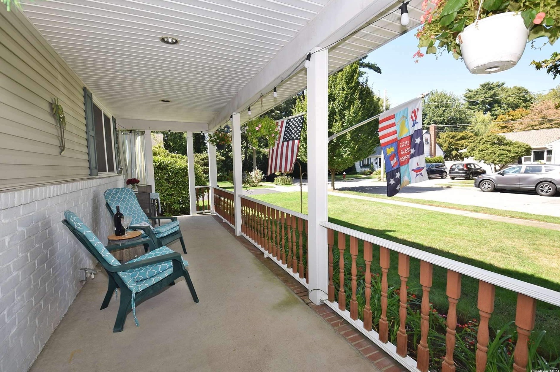 157 Academy Pl, Hempstead, NY 11552-1601