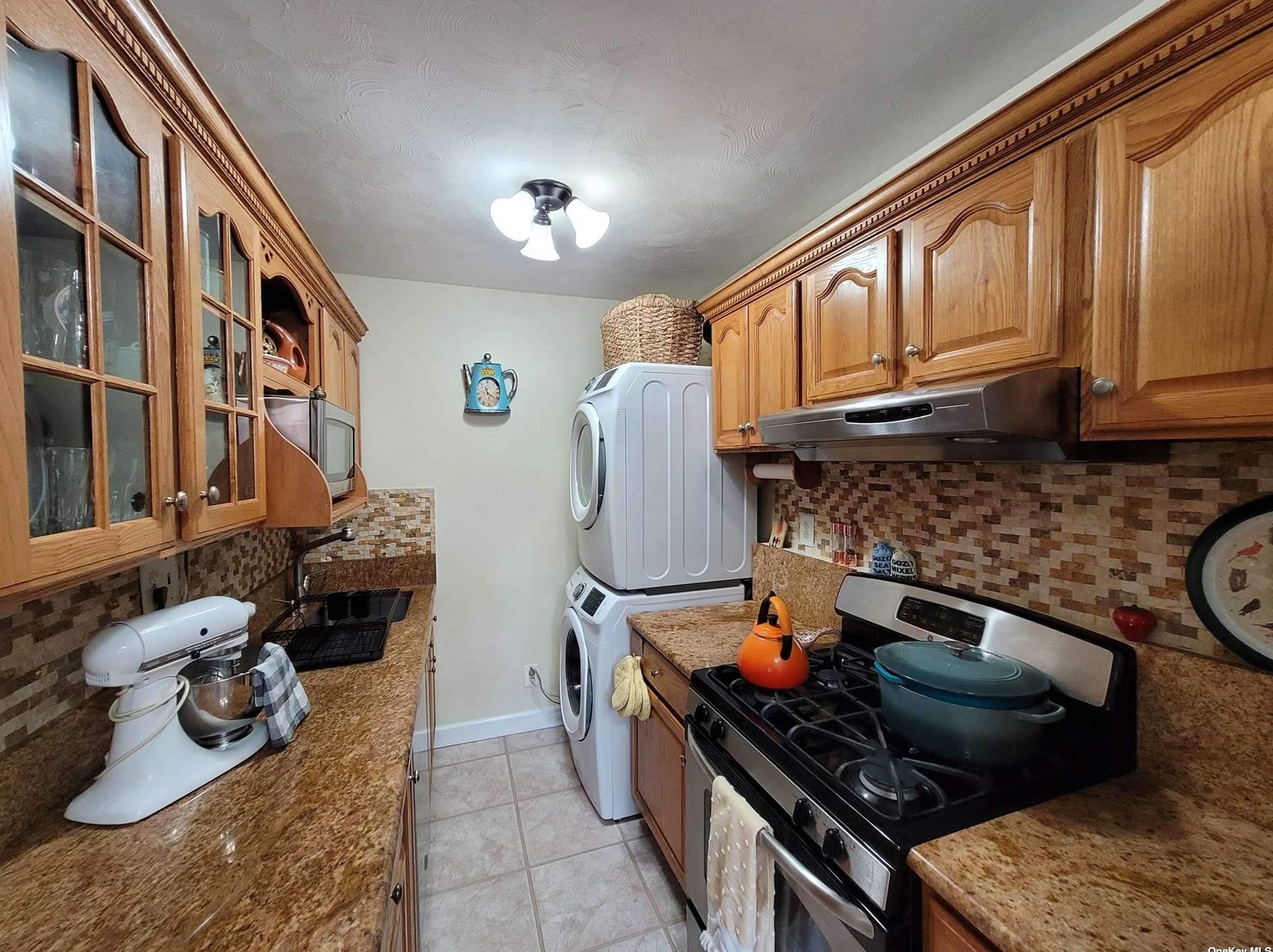 160-46 17th Ave, Flushing, NY 11357-3014