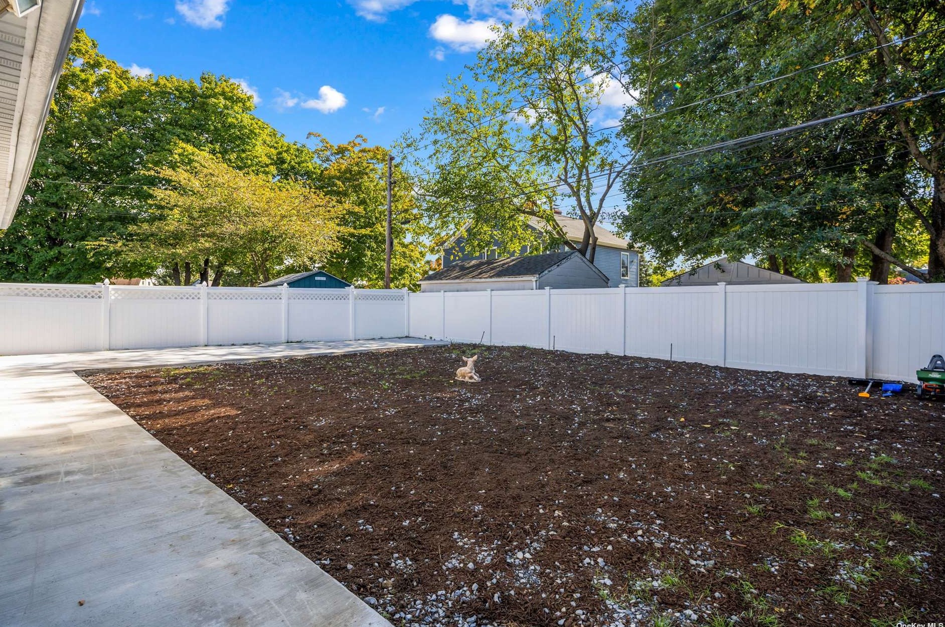 38 Compass Ln, Plainedge, NY 11756-4303