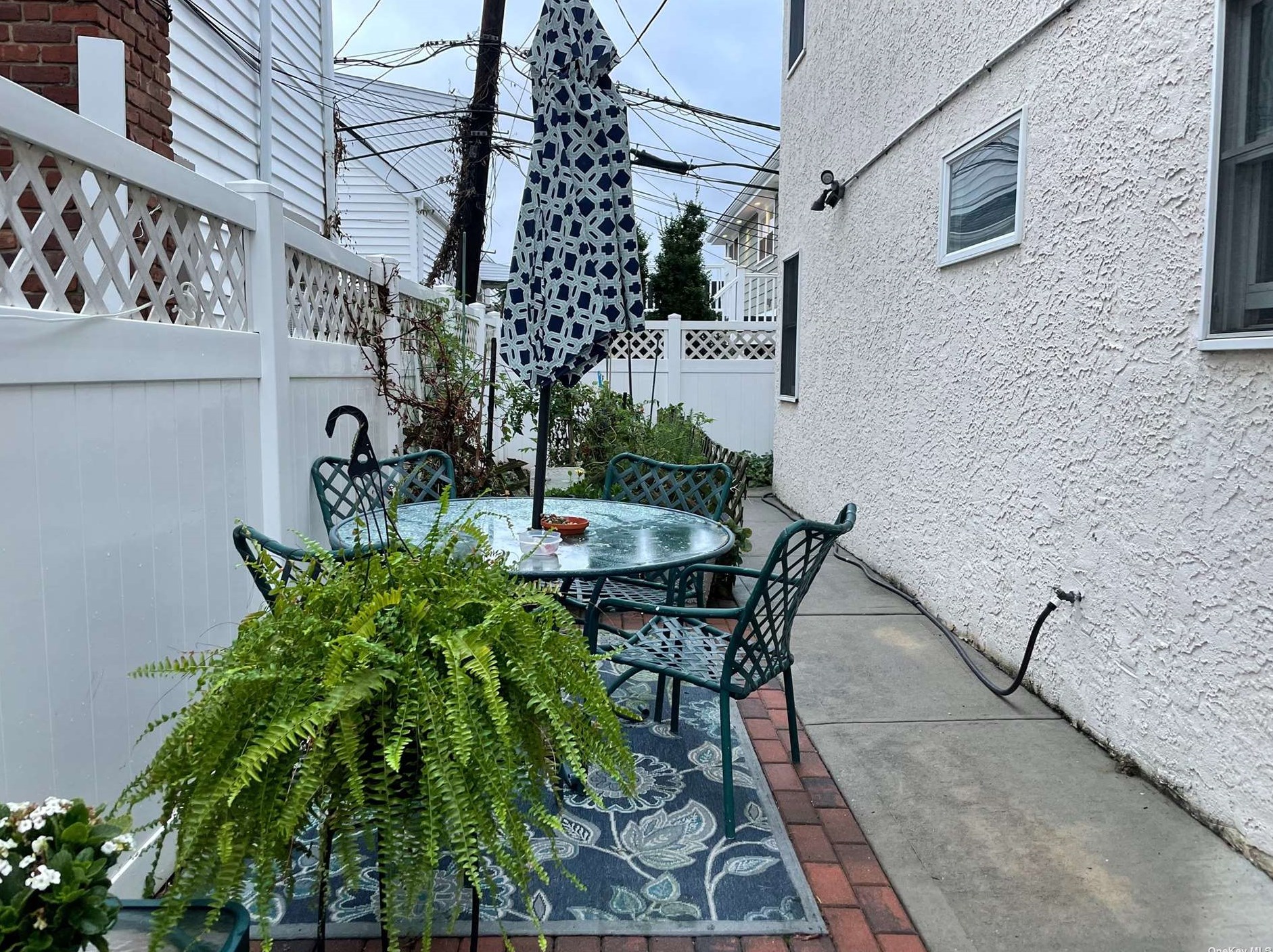 109 Cleveland Ave #a, East Atlantic Beach, NY 11561