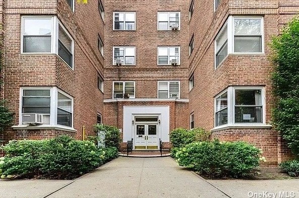 71-36 110th St #6h, Flushing, NY 11375