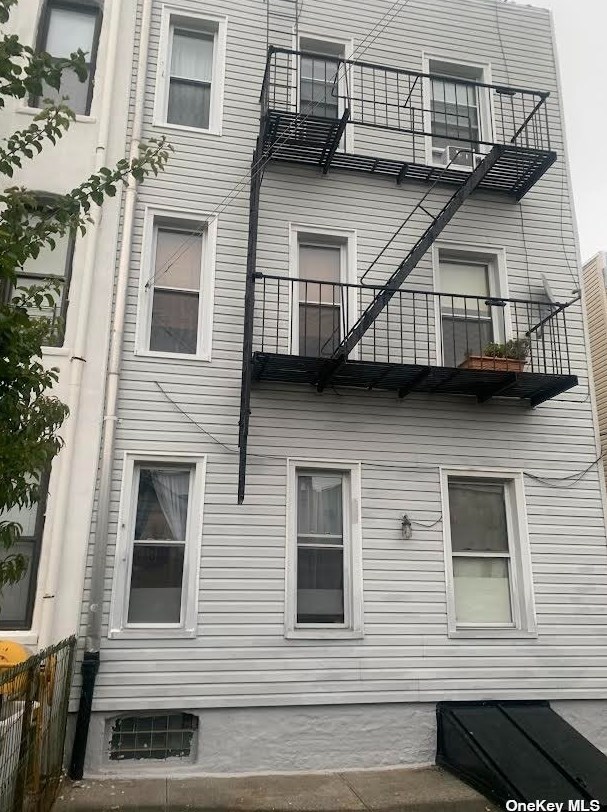 74-36 64th St, Flushing, NY 11385-2328