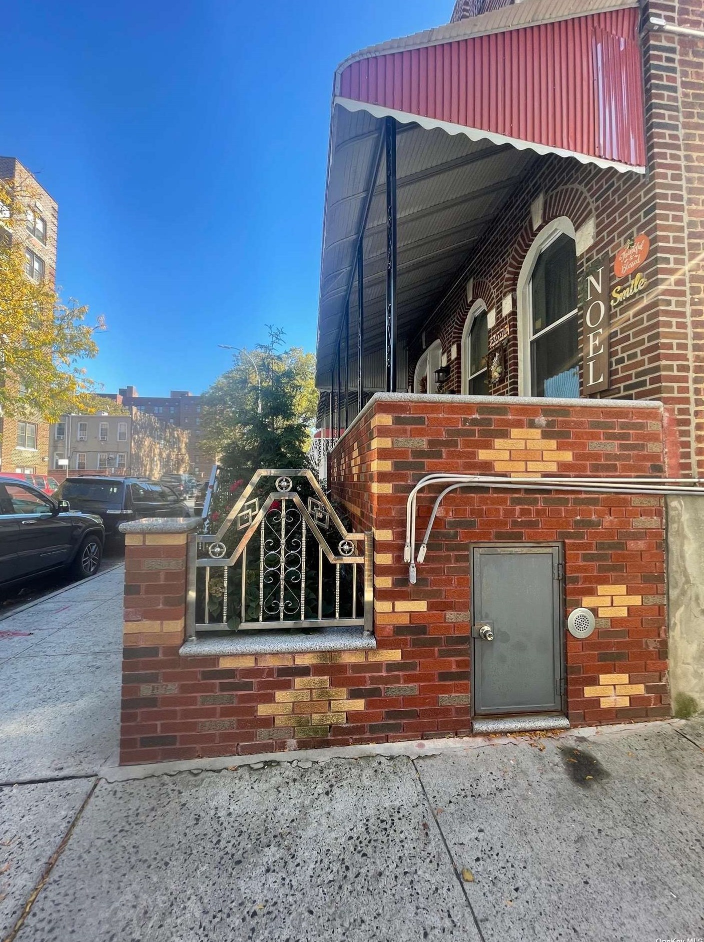 340 92nd St, Brooklyn, NY 11212-1247