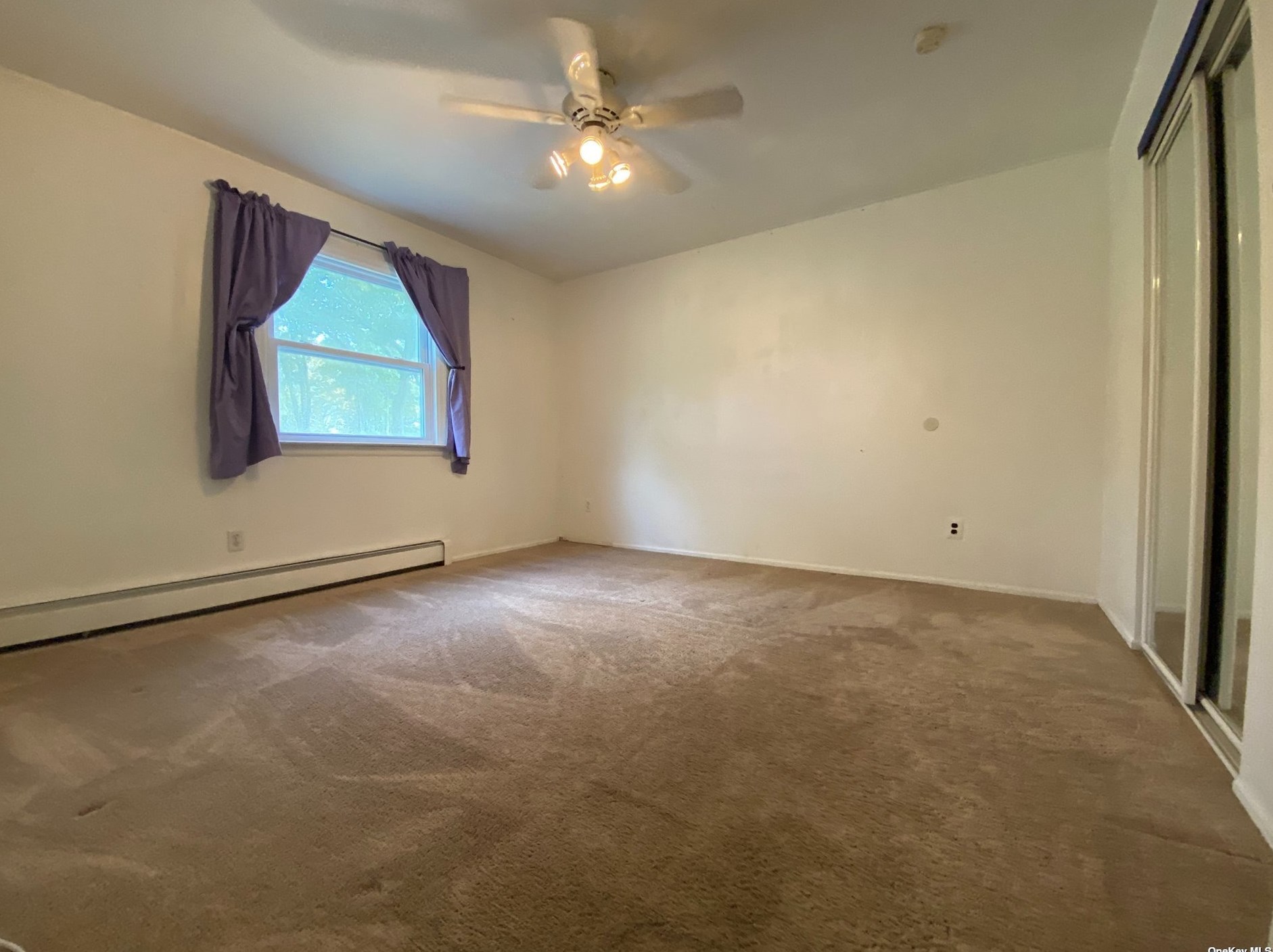 21 Mike Ln, Smithtown NY  11787-2326 exterior