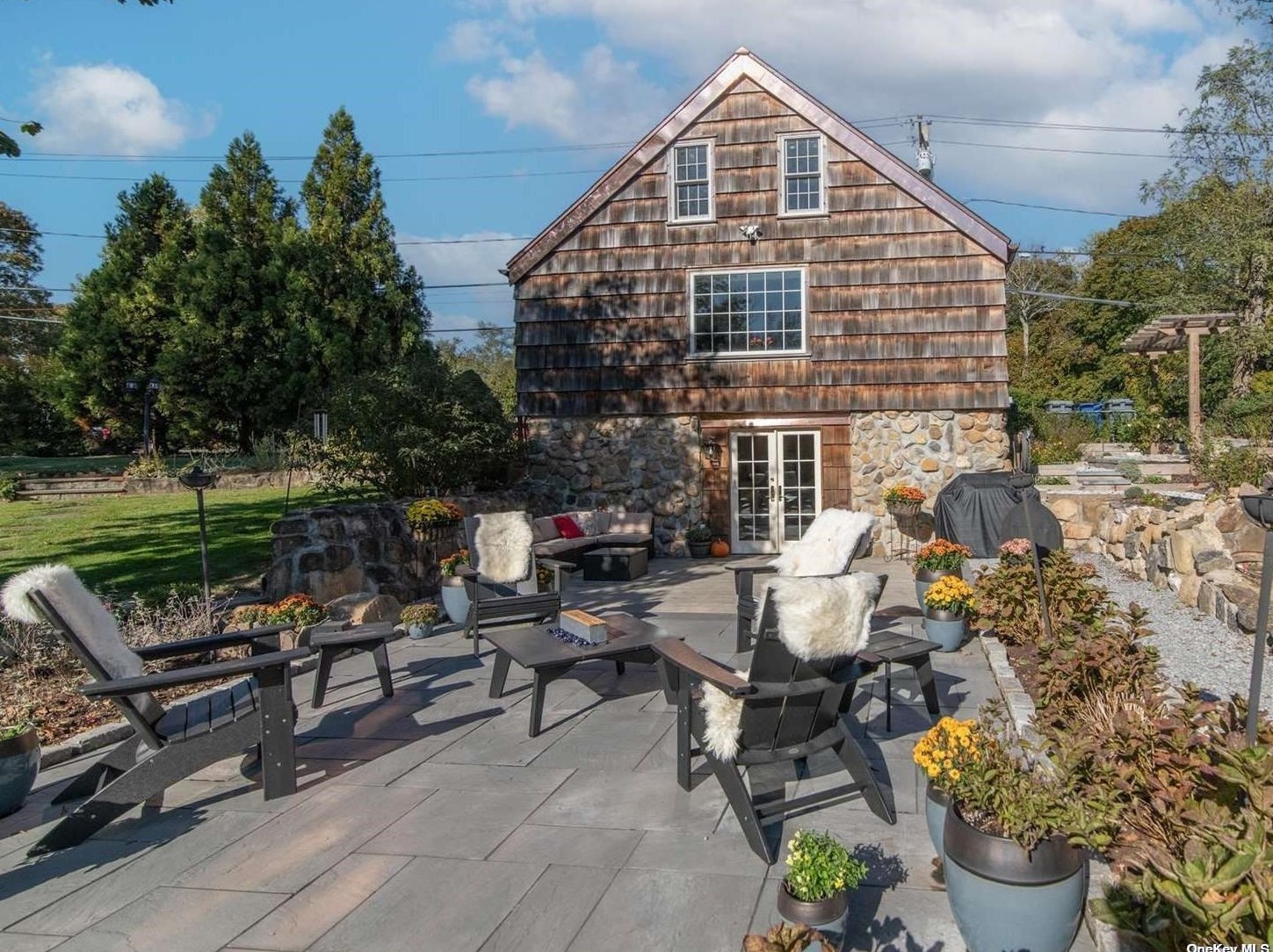 162 Main St, Yaphank, NY 11980