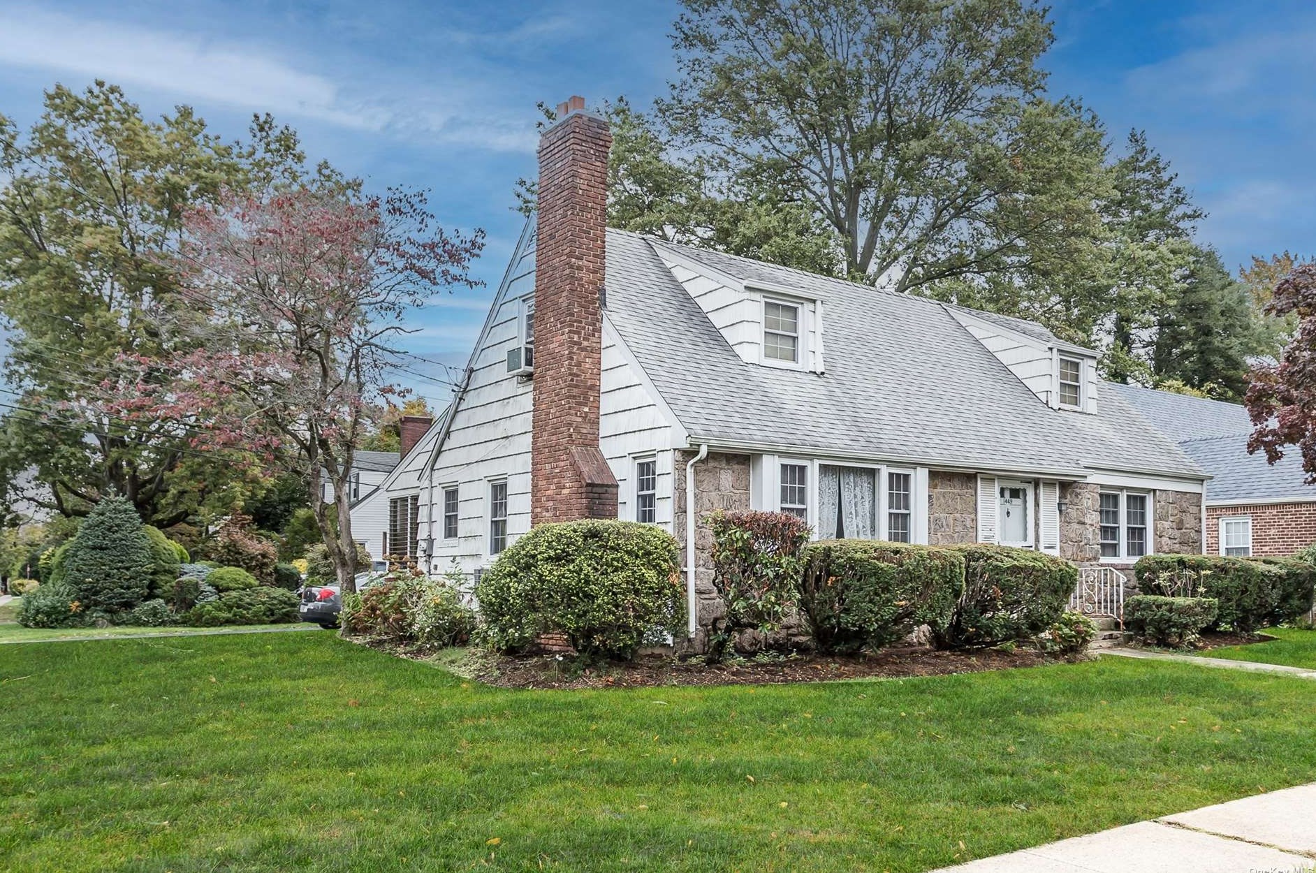 1449 Wales Ave, North Baldwin, NY 11510-1740