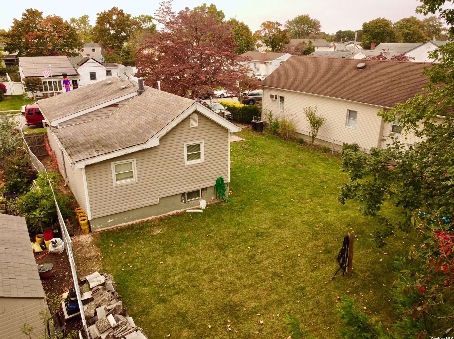 2480 Poppy St, Hempstead NY  11554-5210 exterior