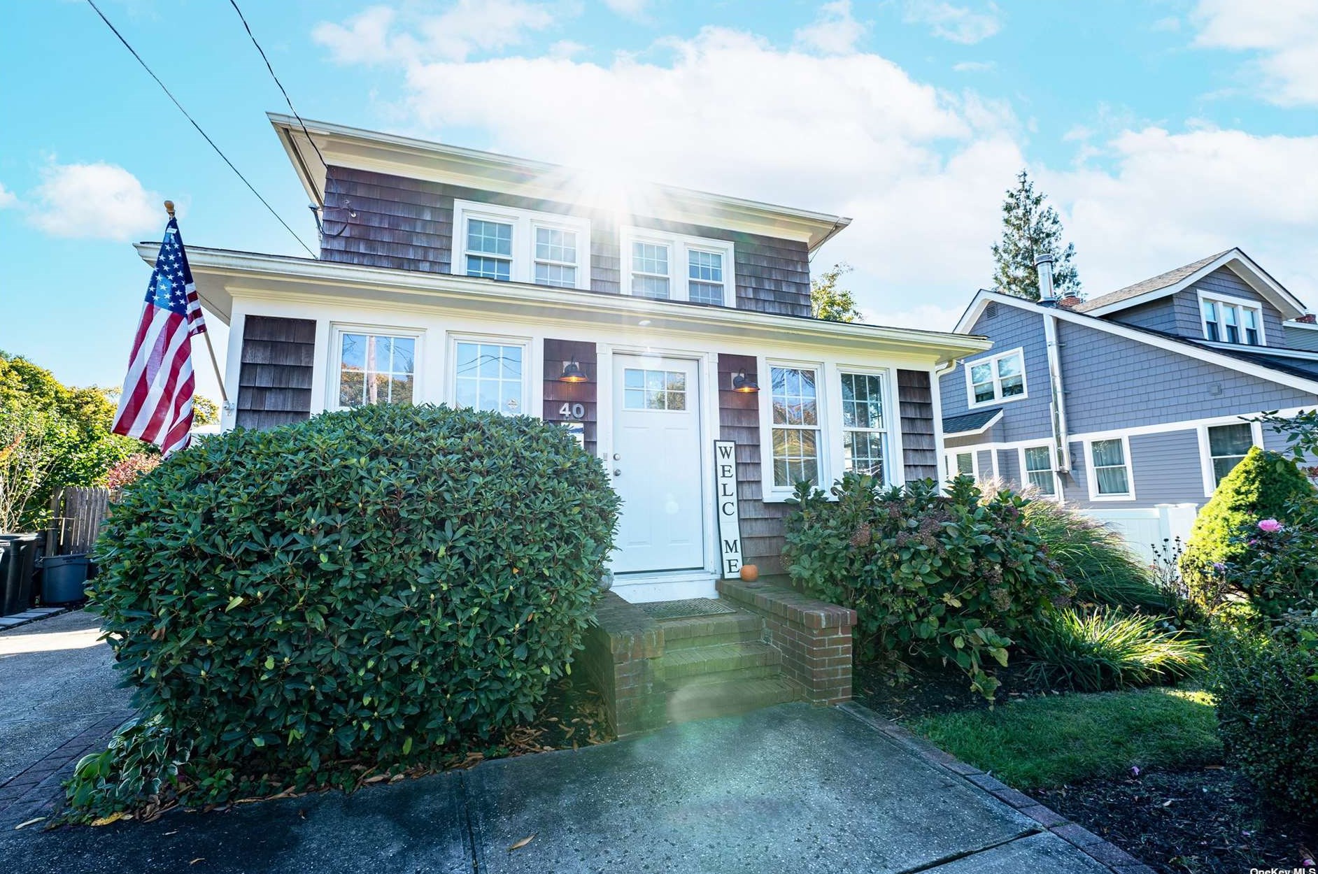 40 Oakland Ave, Prt Jefferson Station, NY 11777-2171
