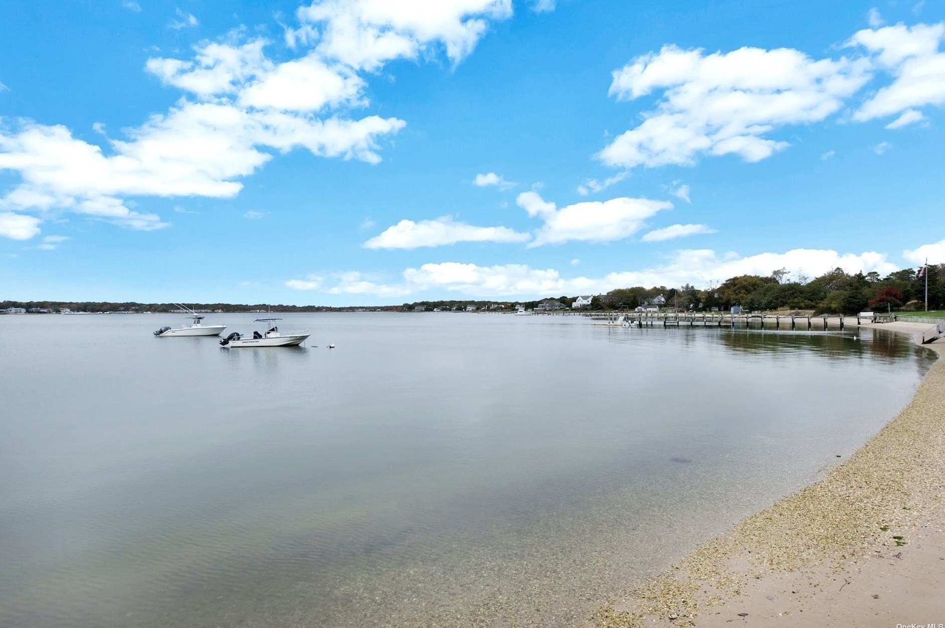 46 Rampasture Rd #11, Hampton Bays, NY 11946