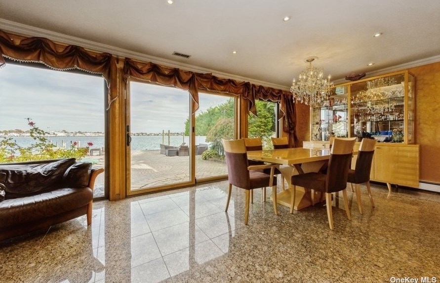 3059 Shore Dr, North Merrick NY  11566-5204 exterior