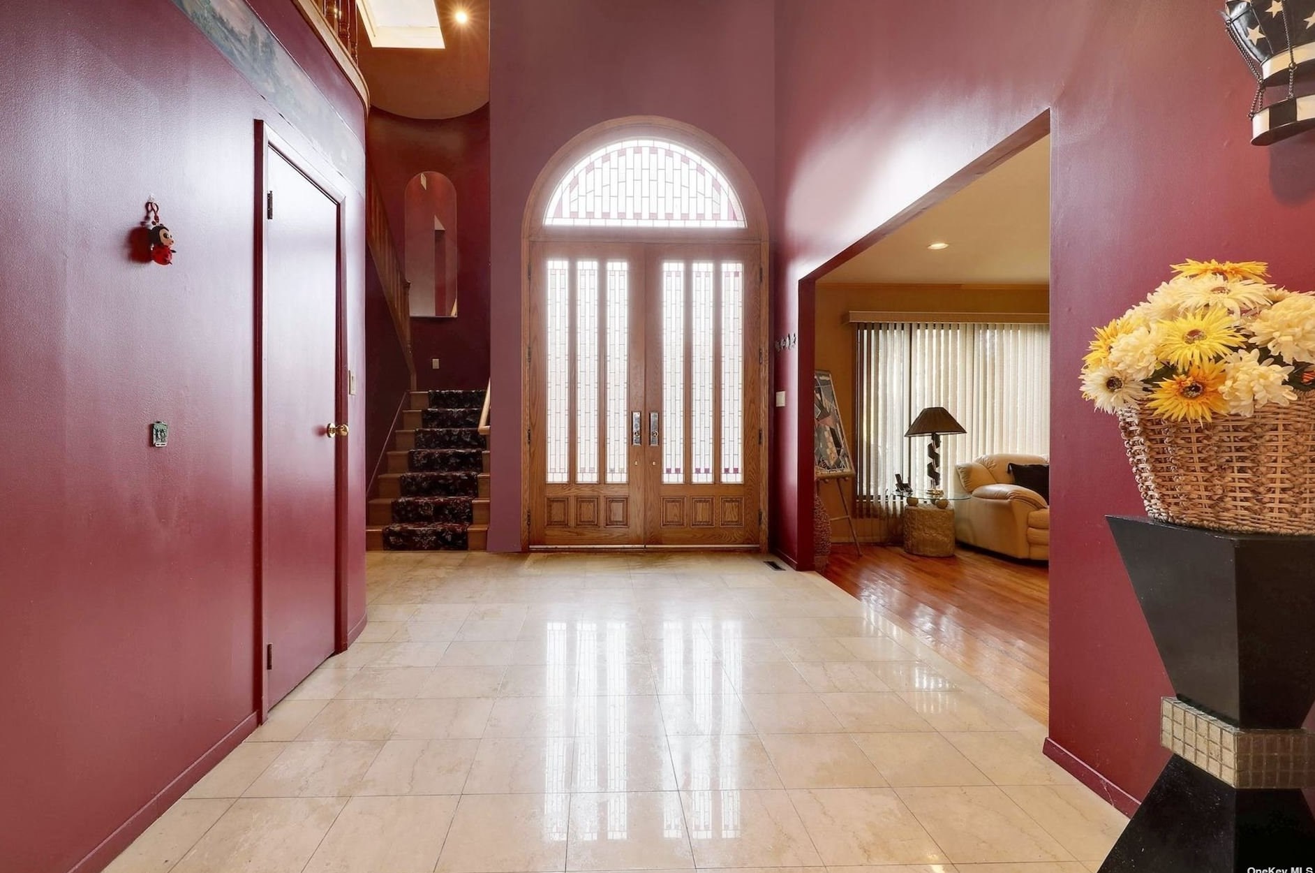 24 Princeton Dr, Syosset NY  11791-6743 exterior