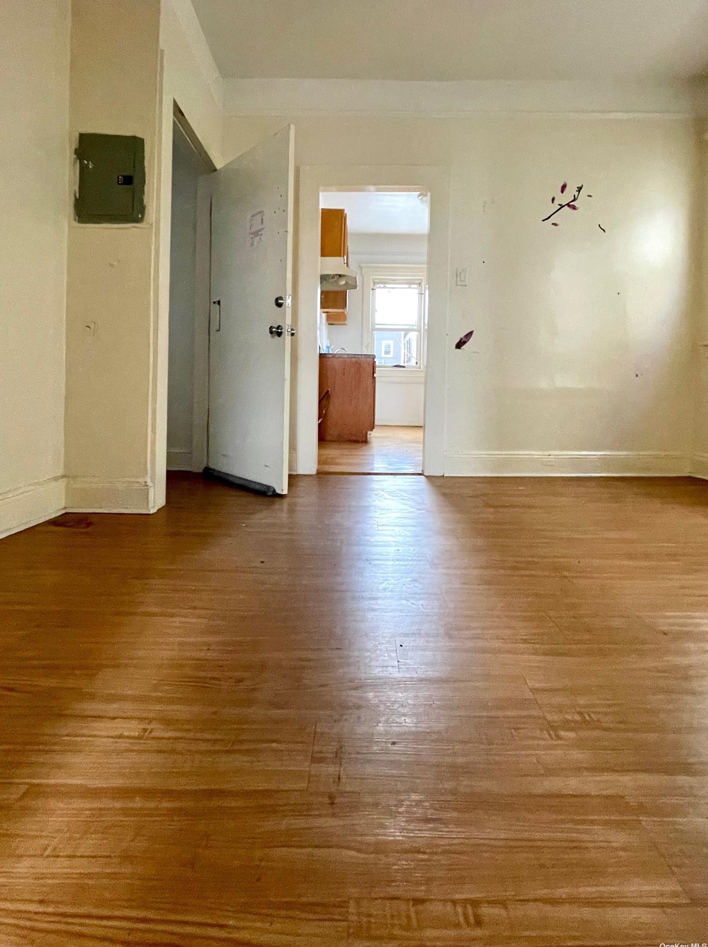 32-48 108th St, Flushing NY  11369-2524 exterior