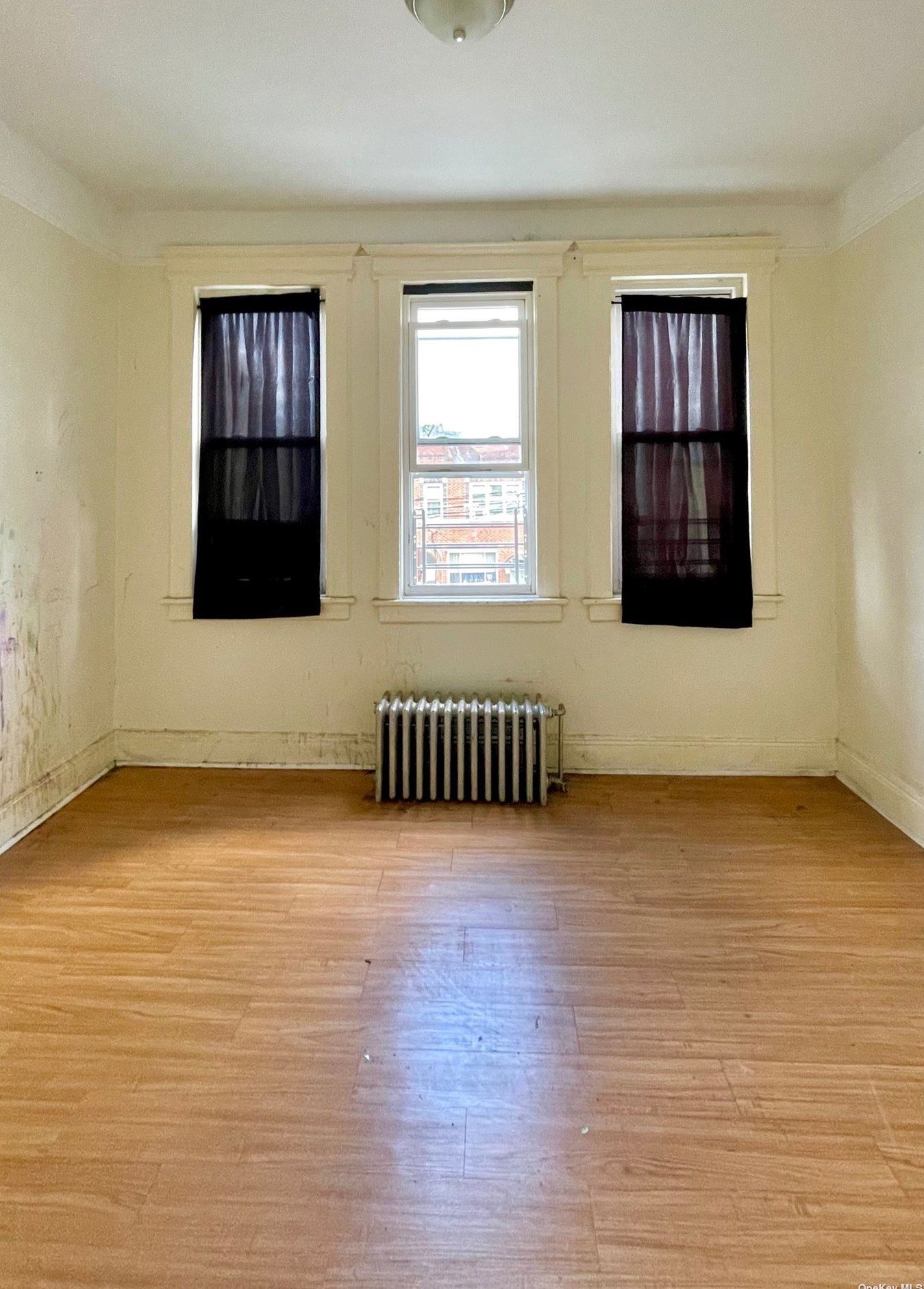 32-48 108th St, Flushing NY  11369-2524 exterior