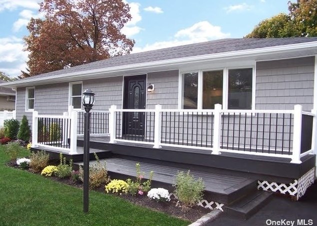 178 Tyler Ave, Miller Place, NY 11764