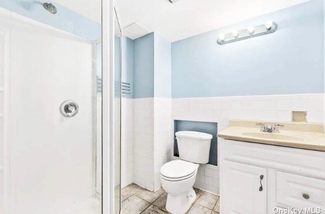 155 Lott St, Brooklyn, NY 11226-5425