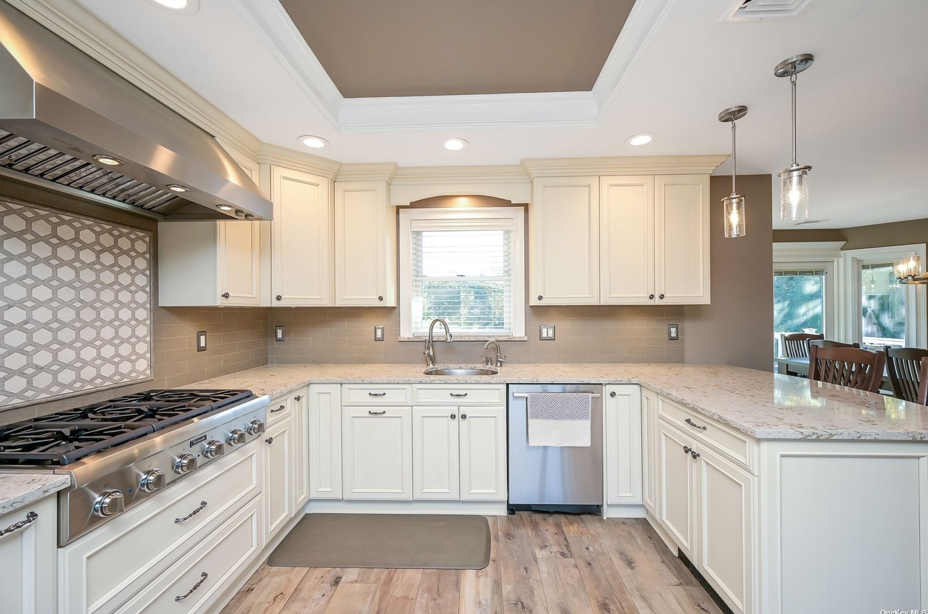 72 Bud Ln, Plainedge, NY 11756-1712