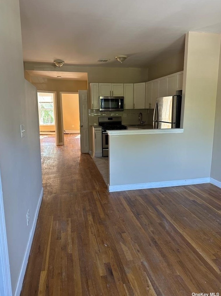 980 Sutter Ave #2, Brooklyn, NY 11208