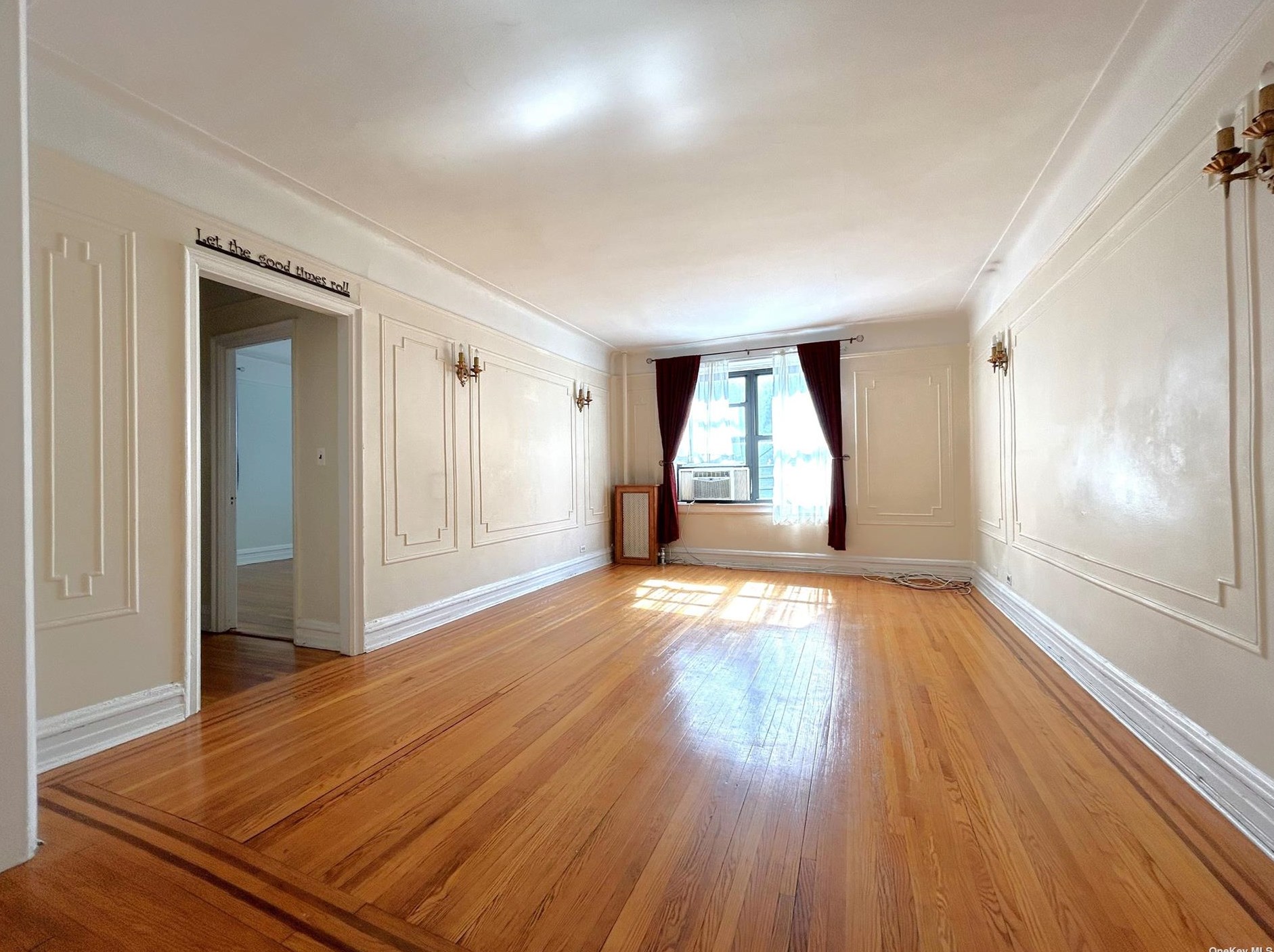 35-55 29th St #3j, Long Island City, NY 11106