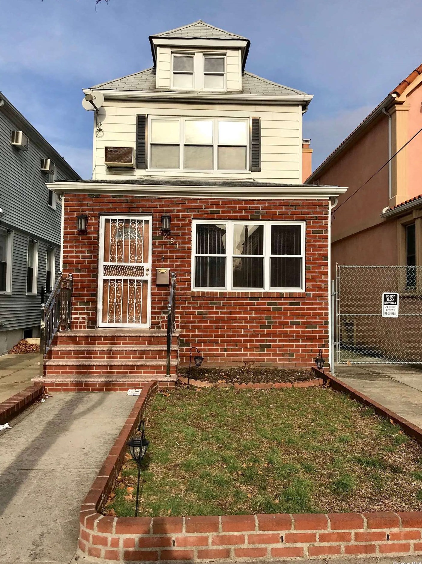 62-81 Austin St, Flushing NY  11374-1032 exterior