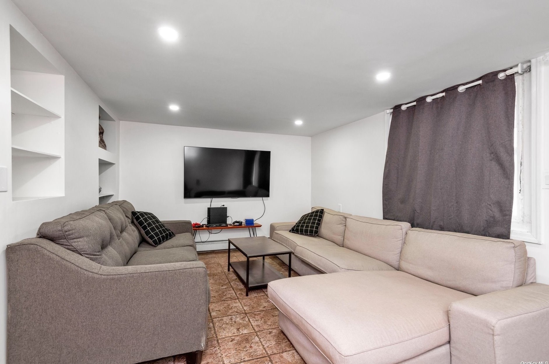 25-19 88th St, Flushing NY  11369-1007 exterior