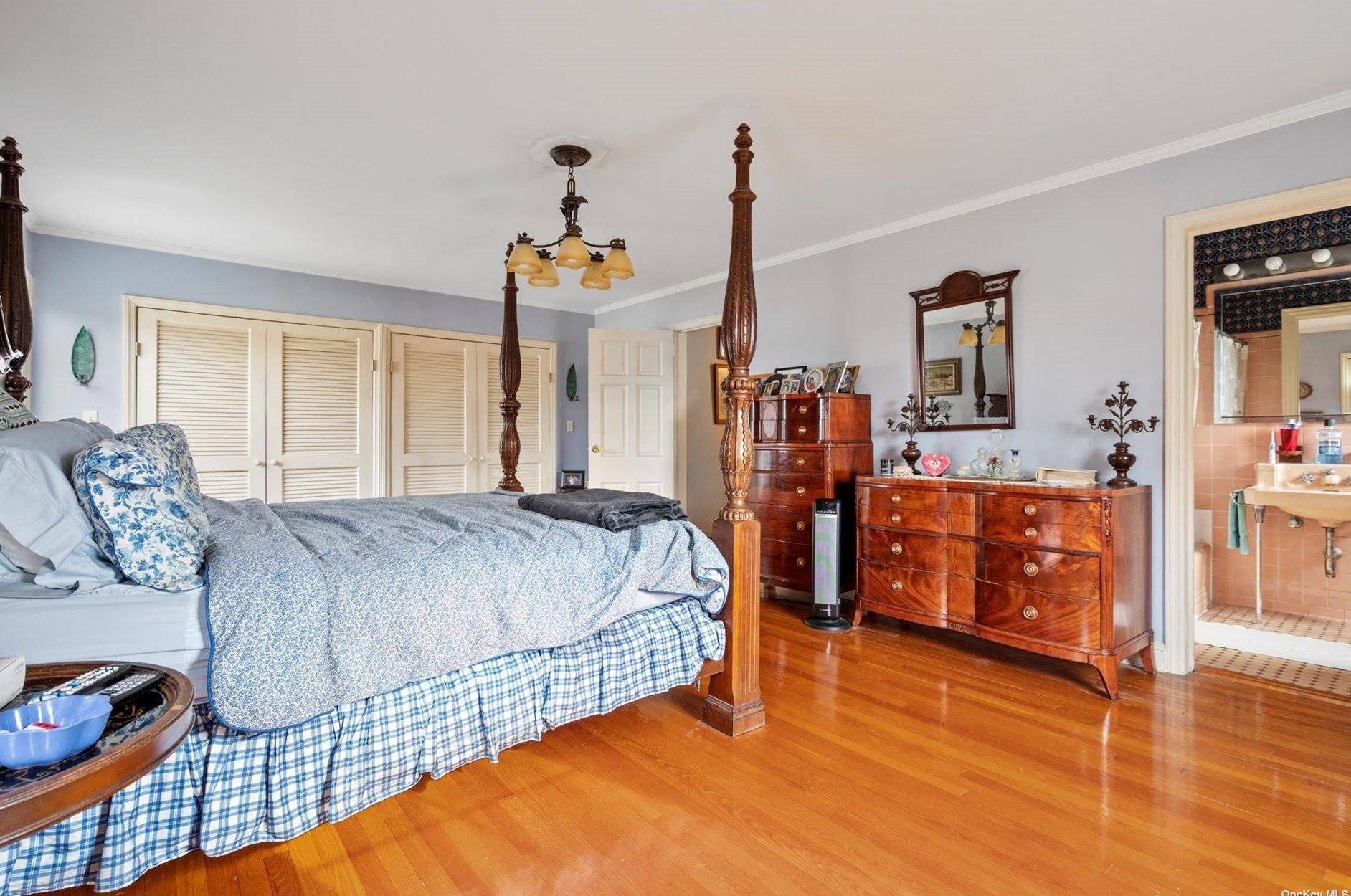 266 Beech St, East Atlantic Beach NY  11561-4225 exterior