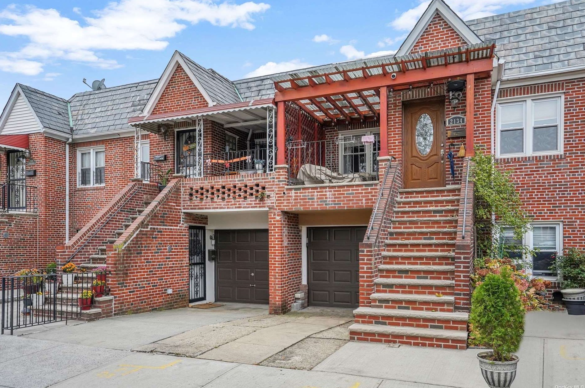 21-34 47th St, Long Island City, NY 11105