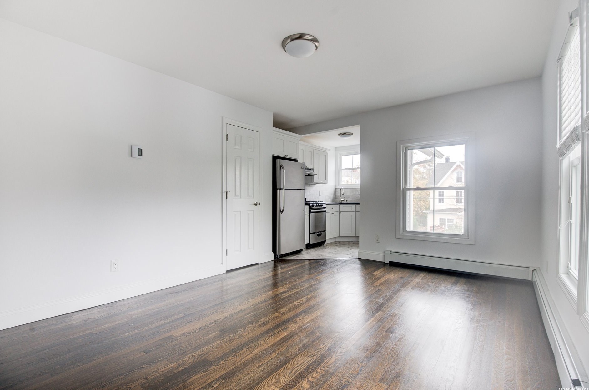 172 Fire Island Ave #4, Babylon, NY 11702