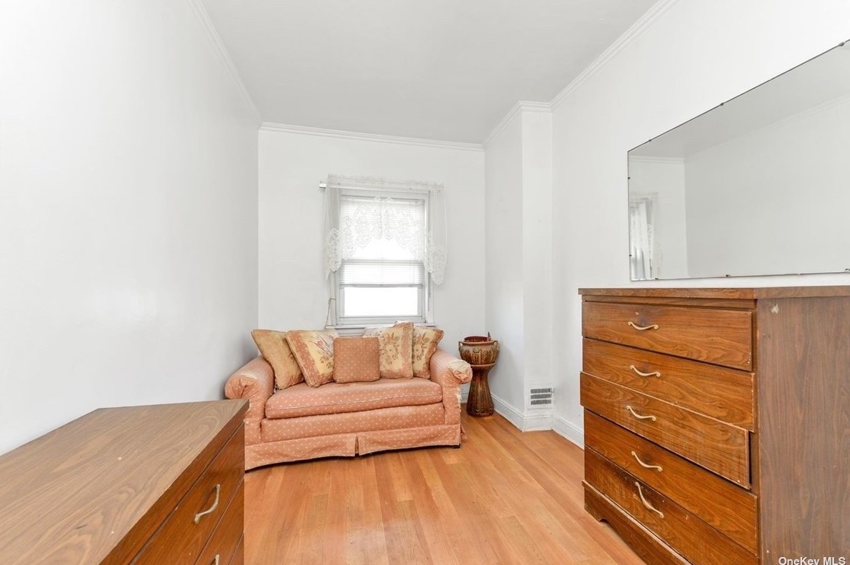 51-50 70th St, Flushing NY exterior