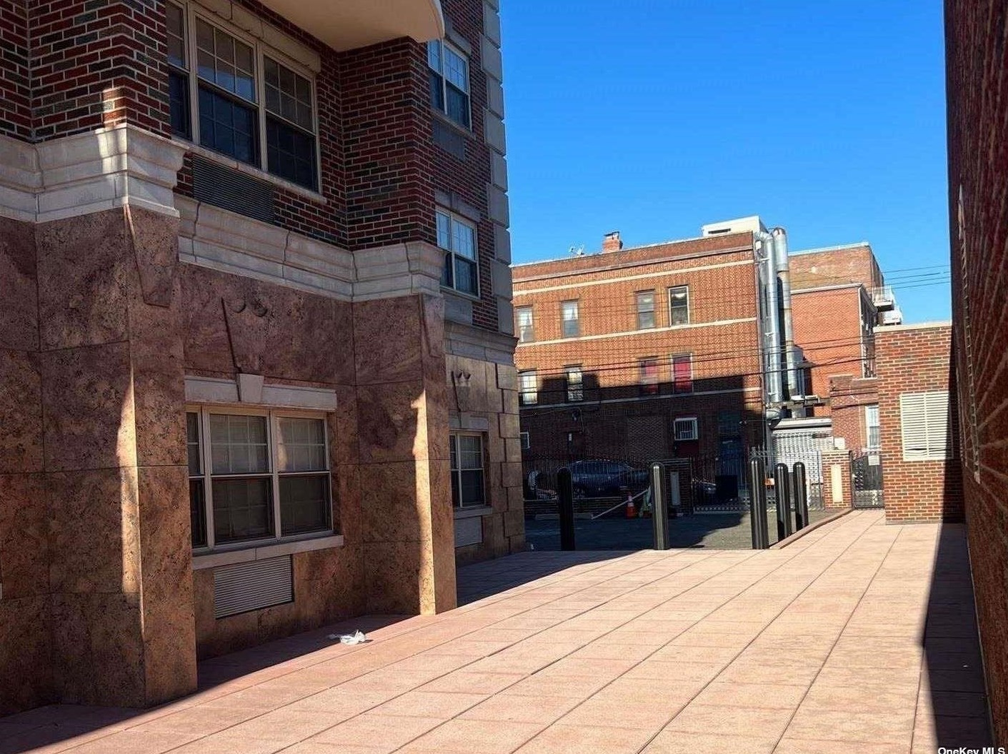 38-11 108th St #6-i, Flushing, NY 11368