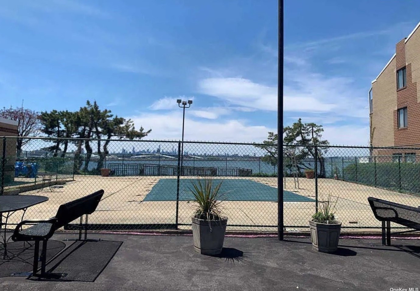 25-44 120th St #3a, Flushing, NY 11356