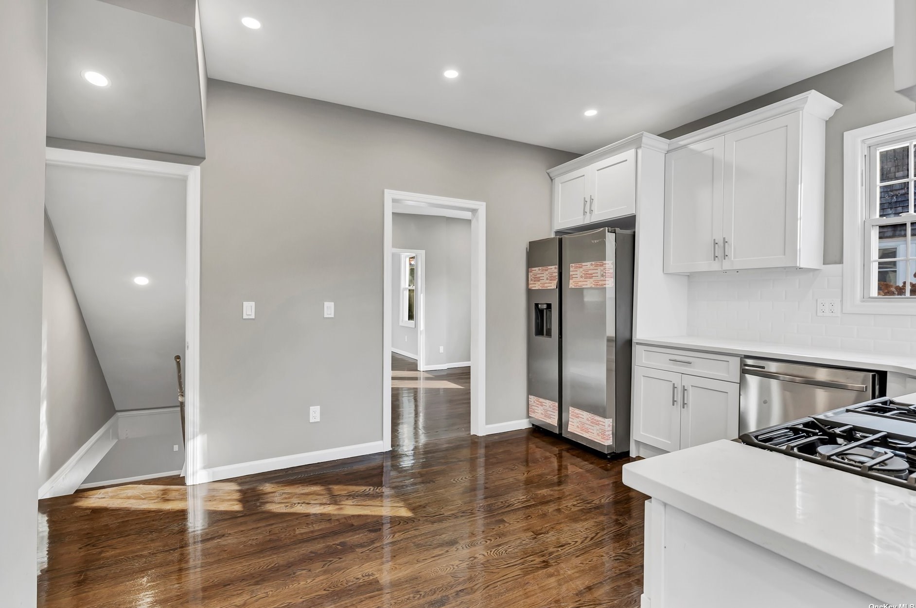 53 Franklin Ave, Glen Cove, NY 11542-2622