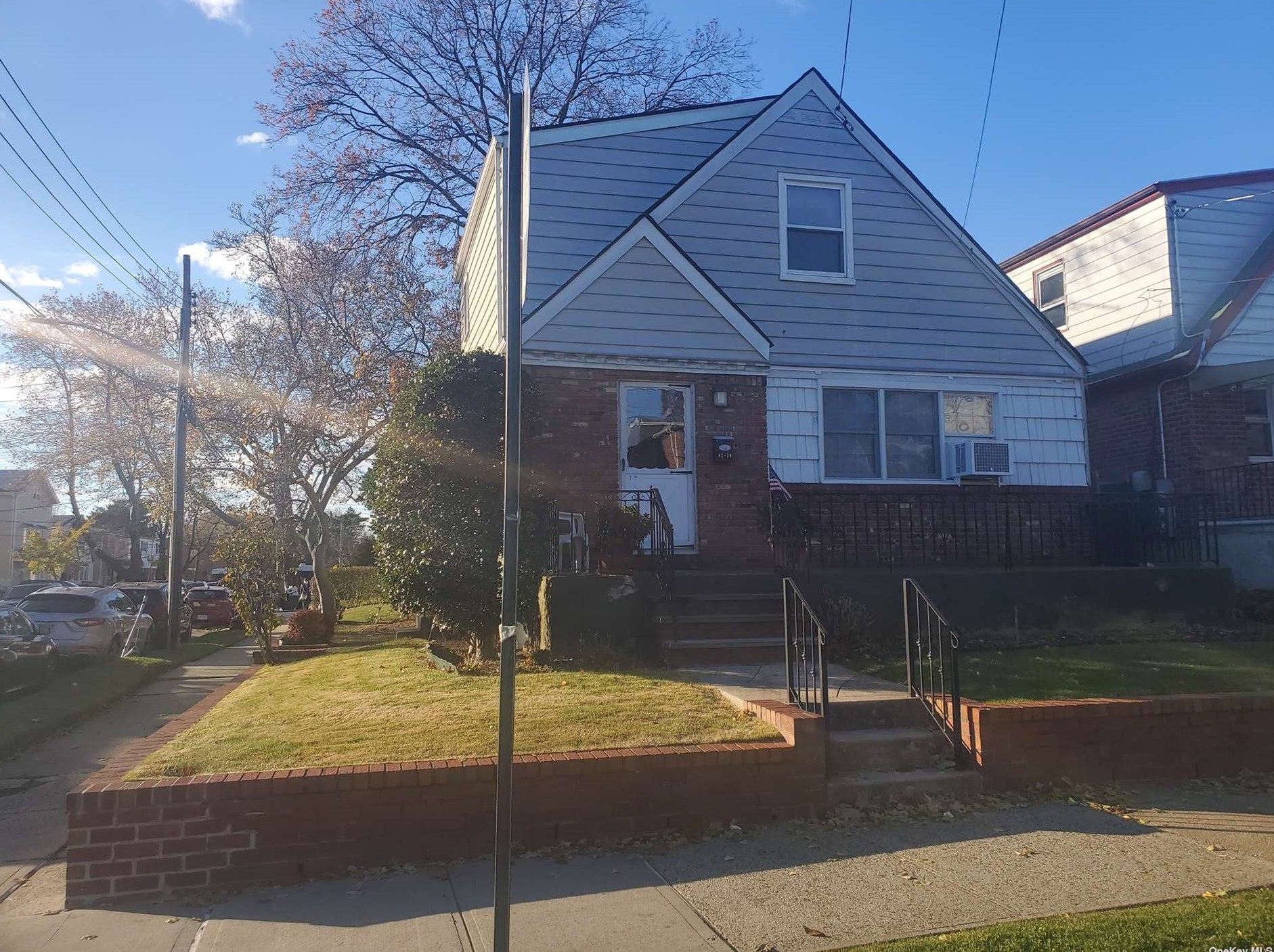 62-20 138th St, Flushing, NY 11367-1028