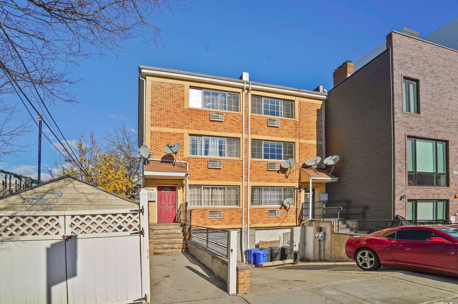 449 Lexington Ave, Brooklyn, NY 11221-1203