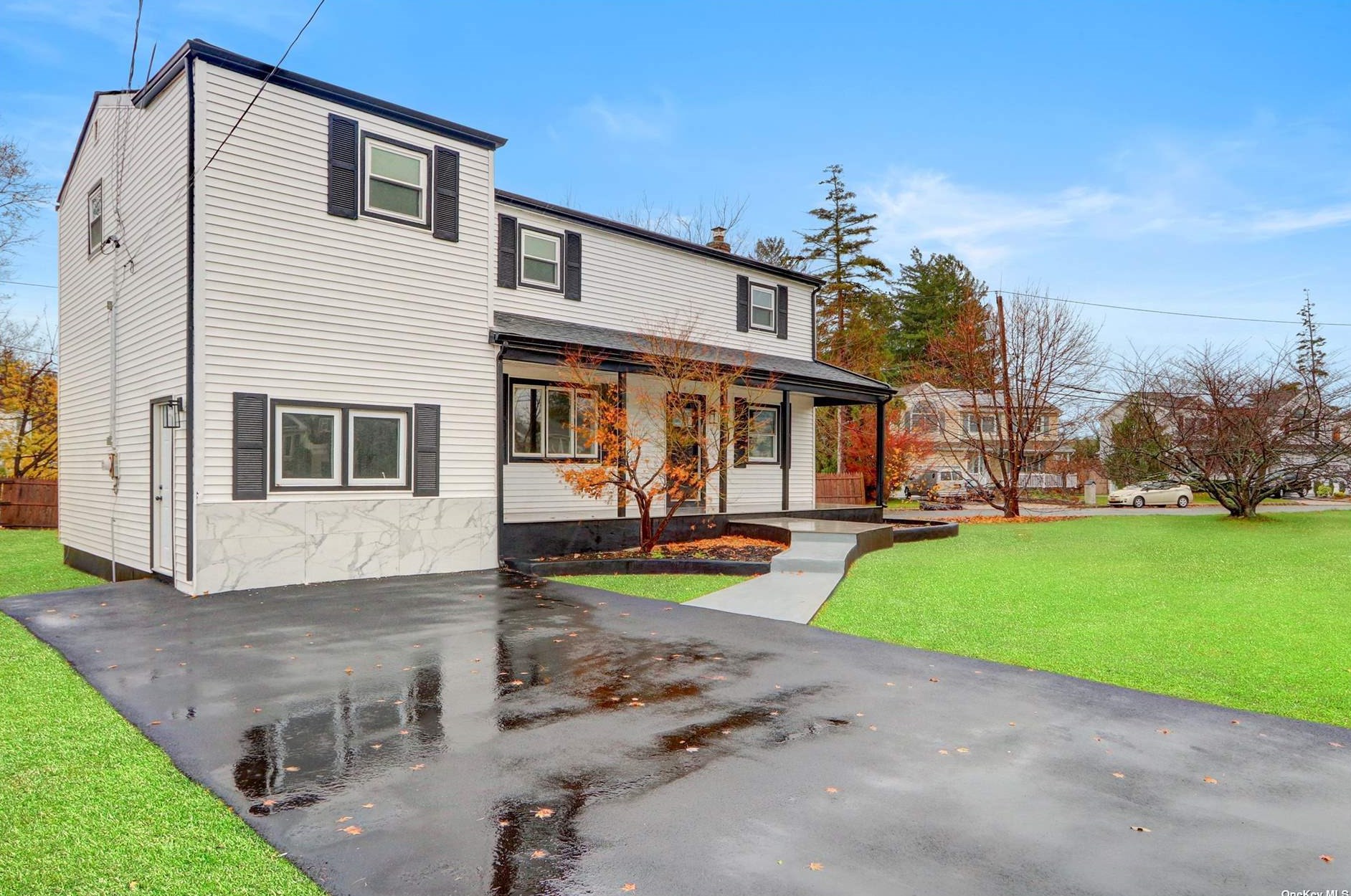 6 S Arizona Rd, Babylon, NY 11704