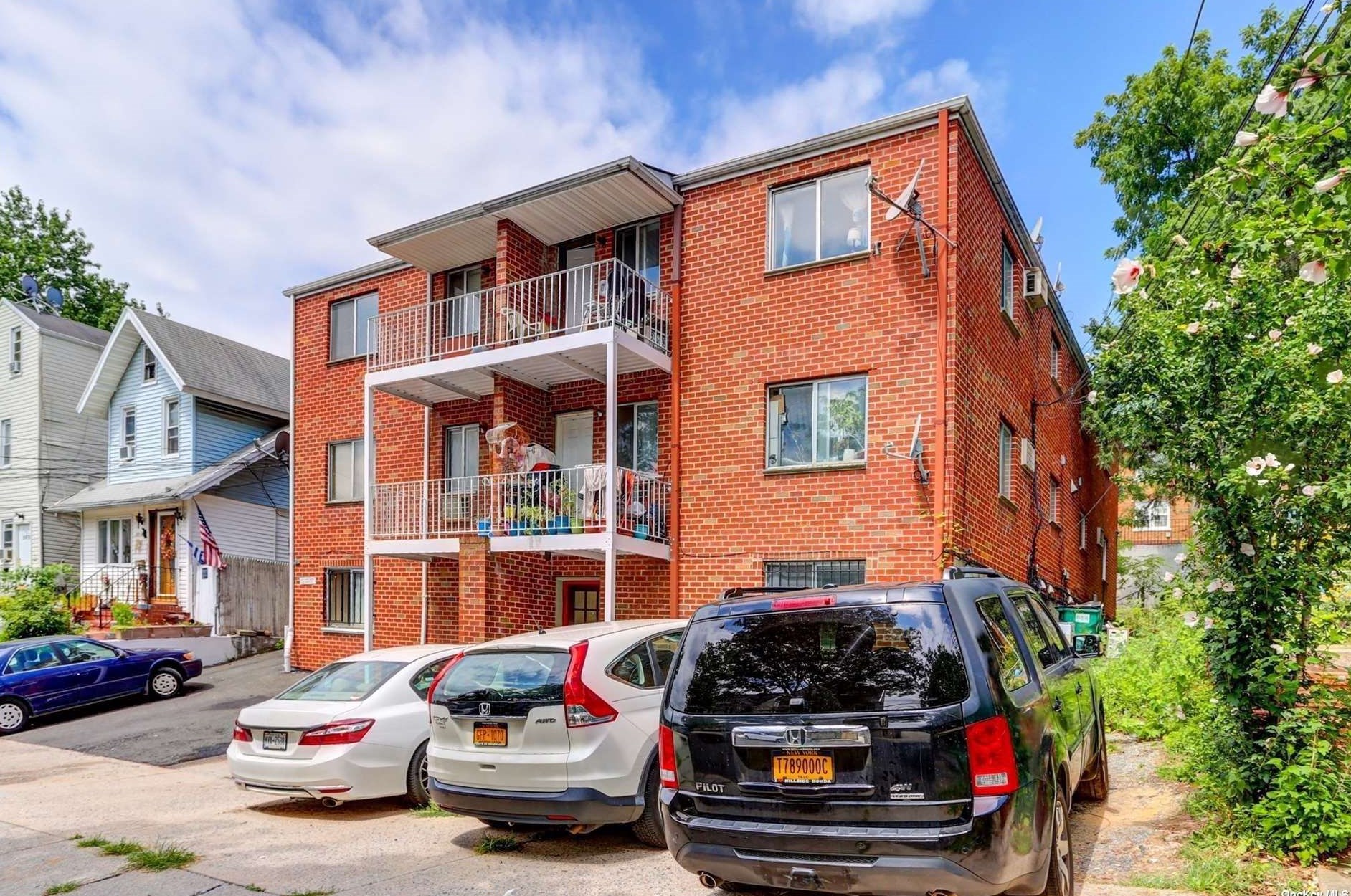 164-21 86th Rd, Jamaica, NY 11432