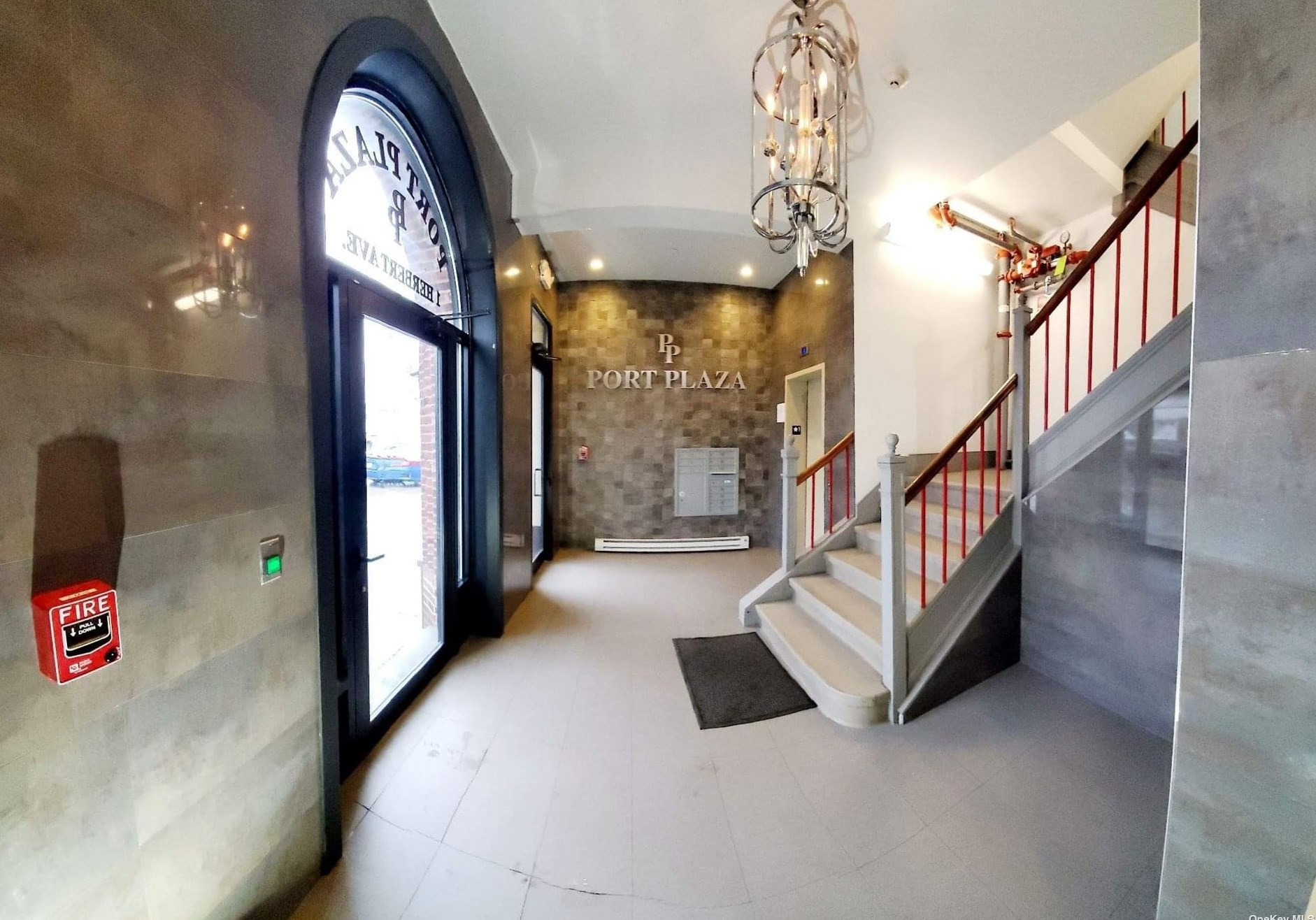 1 Herbert Ave #3b, Port Washington, NY 11050