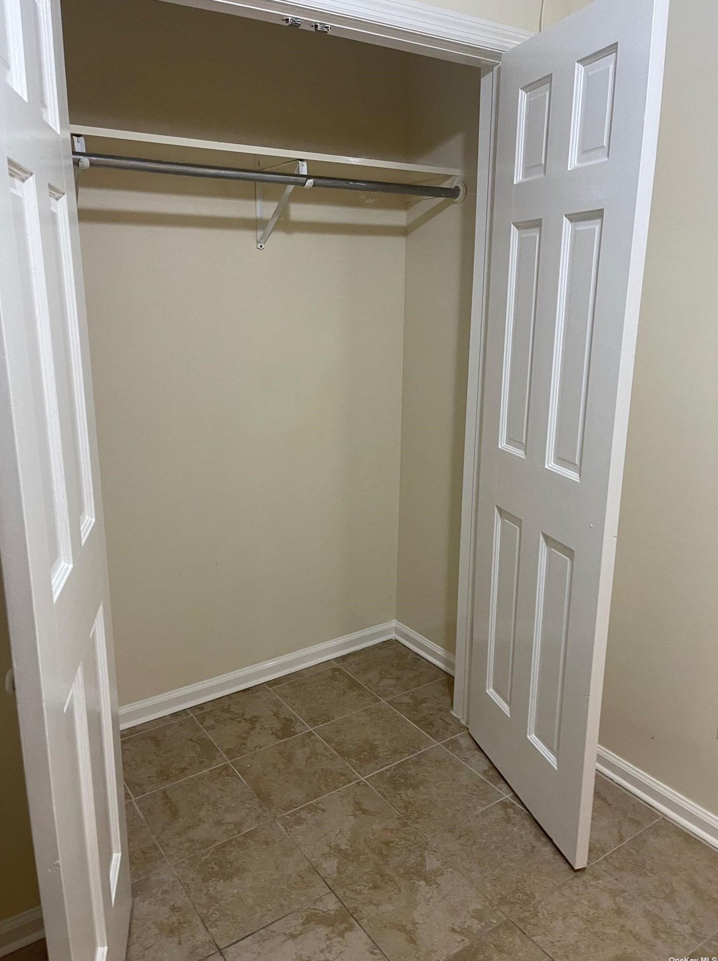 33-13 101st St, Flushing NY  11369-1321 exterior