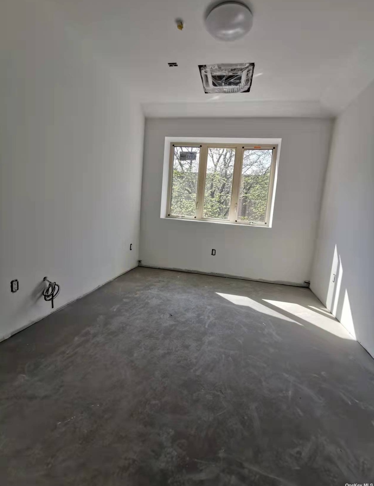 3953 57th St, Flushing NY 11377-3350 exterior