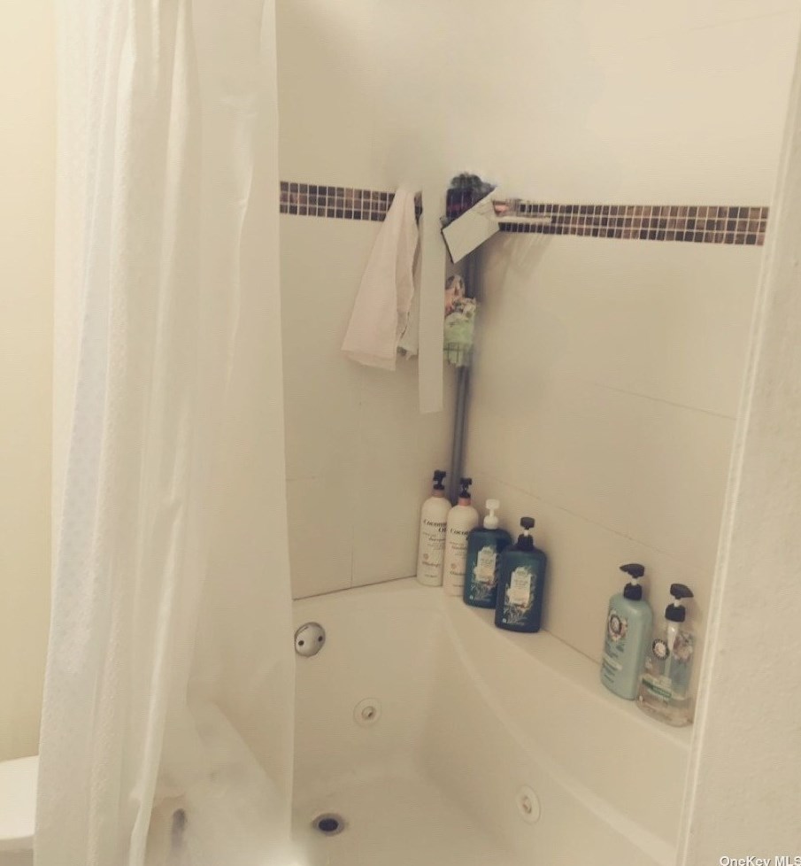 106 Gray Ave, Gordon Heights NY  11763-1064 exterior