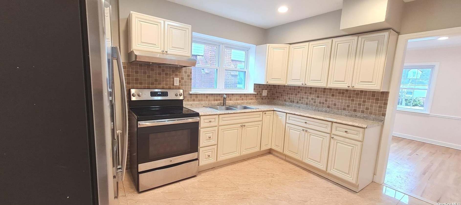 75-30 186th St, Flushing, NY 11366