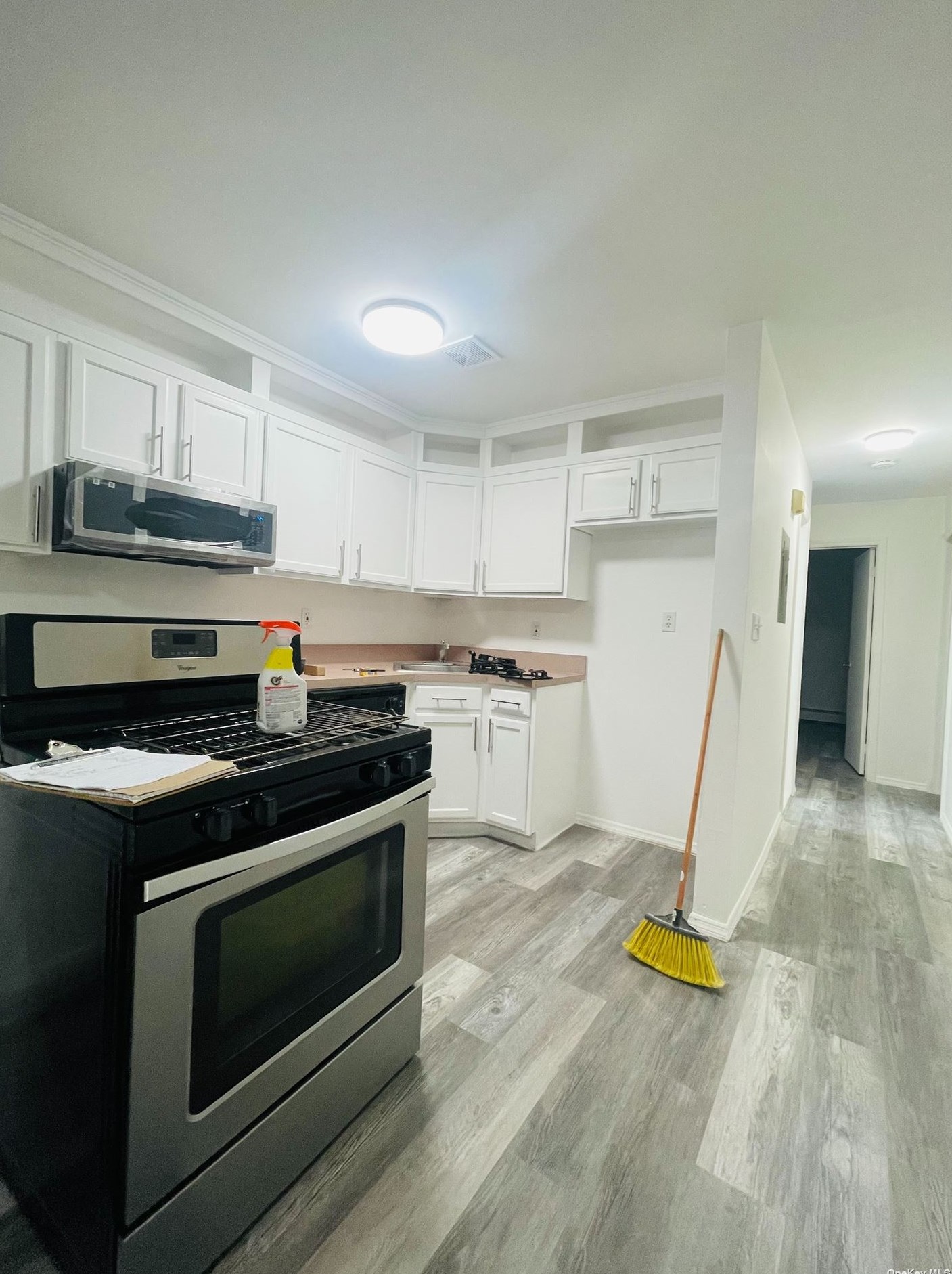 2921 Martin Ct #2nd Fl, Far Rockaway, NY 11691