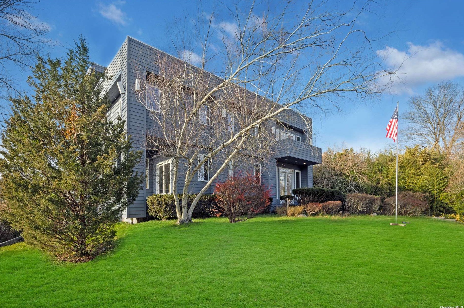 36 Roosevelt Blvd, Canaan Lake, NY 11772