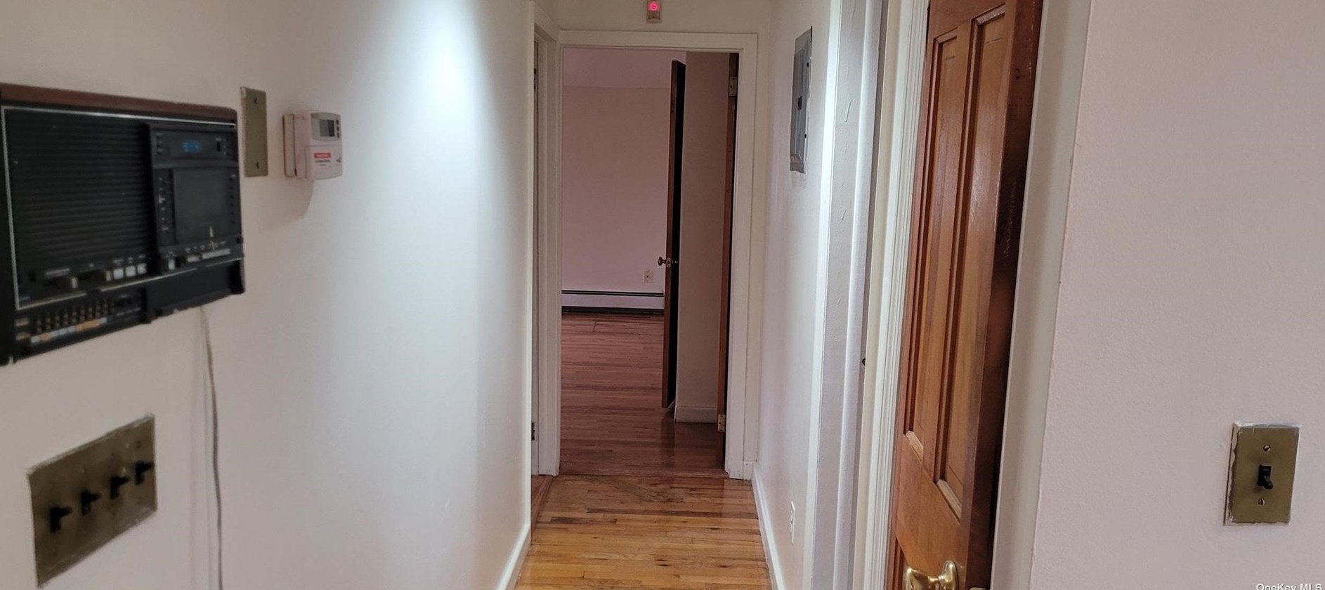 76-67 174th St, Flushing NY  11366-1618 exterior