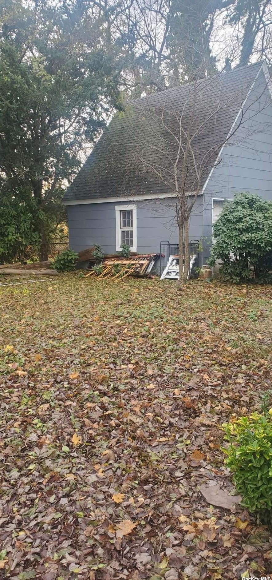 73 Princeton Ave, Hewlett, NY 11557
